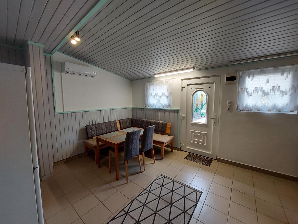 Steghouse Kis-Duna Domsod Bagian luar foto