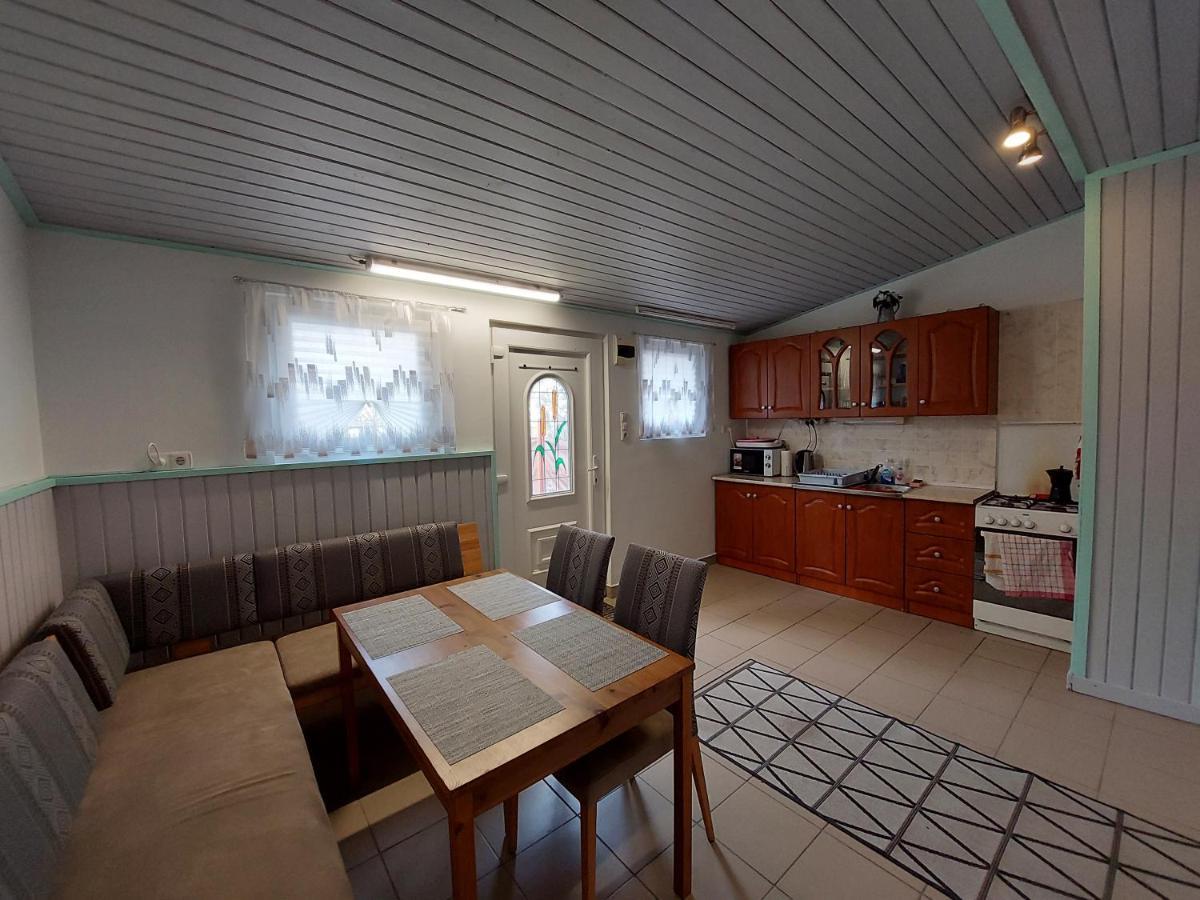 Steghouse Kis-Duna Domsod Bagian luar foto